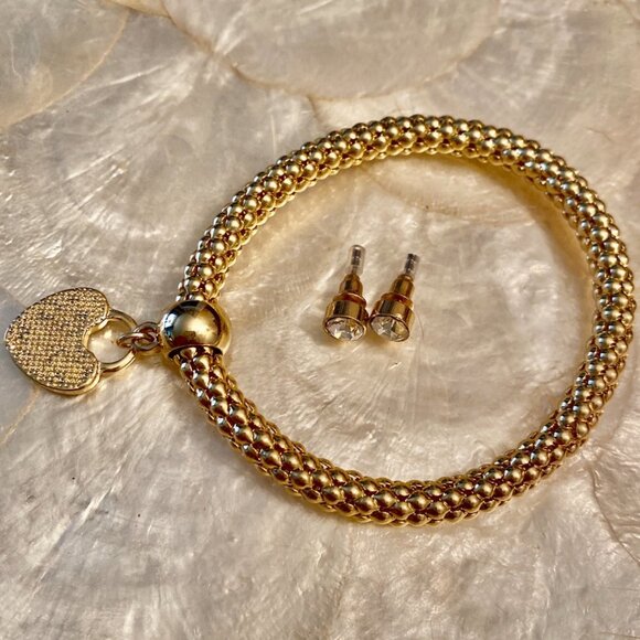 3 For $25! Gold Tone Rhinestone Heart Bracelet w Rhinestone Stud Earrings - Picture 2 of 2